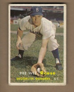 1957  TOPPS  PEE  WEE  REESE  #  30   