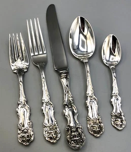 Lion by Wallace Sterling Silver 5 piece Dinner size Place Settings, gently used - Picture 1 of 7