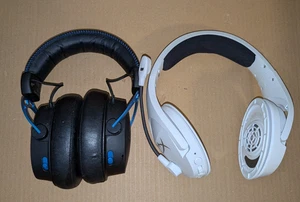 2er Set HyperX  Kopfhörer- Einzelteile / Defekte ungeprüft A - Bild 1 von 2