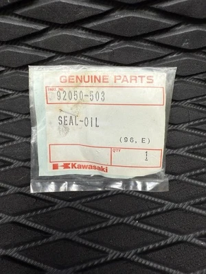 Sello de aceite de cojinete Kawasaki Jetki 550sx 650 750 800 900 92050-503 OEM jet Foto 1 de 2