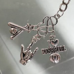 Accesorio dije de joyería de mano de fútbol con roca - Imagen 1 de 3