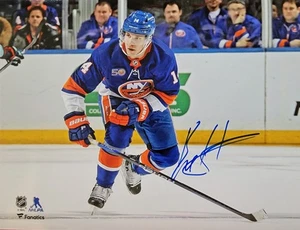 Bo Horvat foto rigida firmata 8,5 x 11.  New York Islanders. - Foto 1 di 1