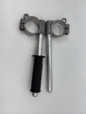 91 92 Kawasaki Ninja ZX7R ZX750 IZQUIERDA DERECHA PAR CLIP EN MANILLAR ZX7 OEM AMBOS Foto 1 de 4