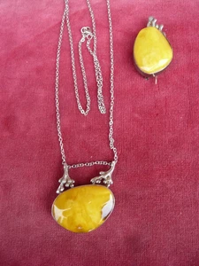 2 sehr schöne echt Antike Butterscotch Bernstein Schmuckstücke,Halskette Brosche - Bild 1 von 1