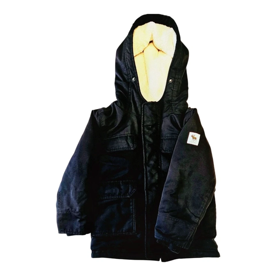 ABRIGO ABERCROMBIE NIÑOS. CON FORRO DE PIEL SINTÉTICA. LIGERAMENTE USADO. Talla 5/6. Foto 1 de 4
