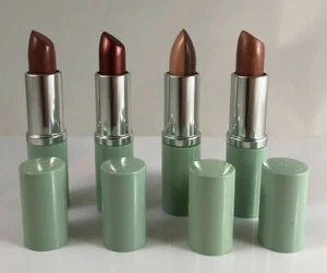 Clinique Different Lipstick -Ruby Lustre - New - Picture 1 of 2