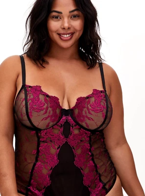 Torrid Two Tone Floral Embroidered Mesh Bodysuit Navarra Pink Sz 0 12 Large NWT - Image 1 of 4