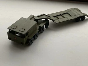 Vintage Soviet Army Wheeled tractor w platform Military WW2 Metal Tank Toy 003 - Picture 1 of 10