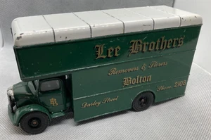 Corgi Lee Brothers Removers & Storers Bolton Bedford Luton Van LARGE NICE! - Picture 1 of 6