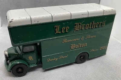 Corgi Lee Brothers Removers & Storers Bolton Bedford Luton Van LARGE NICE! - Image 1 of 4