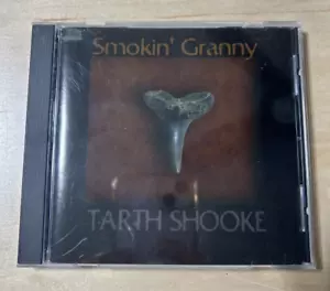 Smokin' Granny: Tarth Shooke - Free Shipping - Very Good - Picture 1 of 2
