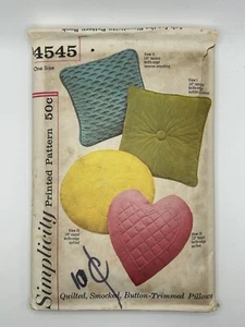 Simplicity 1962 Sew Pattern #4545 Quilted Smocked Button Trim Knife Edge Pillows - Picture 1 of 2