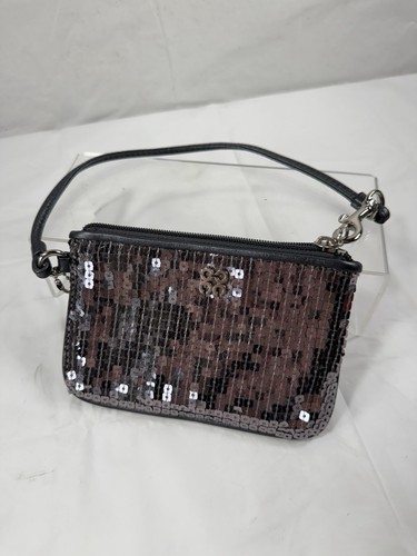 Borsa portamonete Coach argento con paillettes e pelle firmata da polso