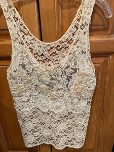 NWOT CUSTOM IVORY/CREAM COLORED LACE CAMISOLE/TANK TOP W/SEQUINS/PEARLS. SZ. M. - Picture 1 of 3
