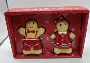 10 Strawberry Street Lebkuchen Salz & Pfefferstreuer 4" hoch - Bild 1 von 8