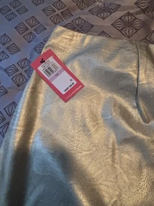 flare-leg plus size leggings  - Picture 1 of 3
