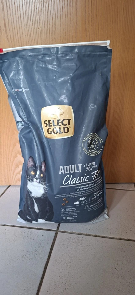 Ca. 13 Kg Katzentrockenfutter  SELECT GOLD - Bild 1 von 2
