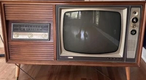 MCM Mid-Century Modern TV/Radio/Record player Television Console Credenza RCA V - Picture 1 of 15