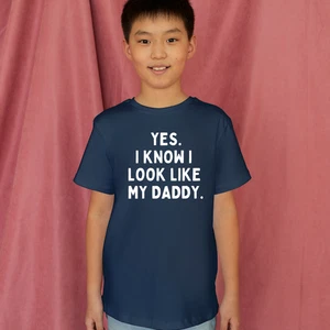 Camisa Yes I Know I Look Like My Daddy divertida para bebé o camiseta para niños pequeños - Imagen 1 de 18
