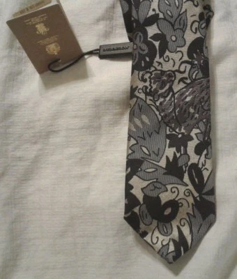  Patrón de casa de corbata de caballero Burberry hecho en Italia ¡Nuevo!! Foto 1 de 4