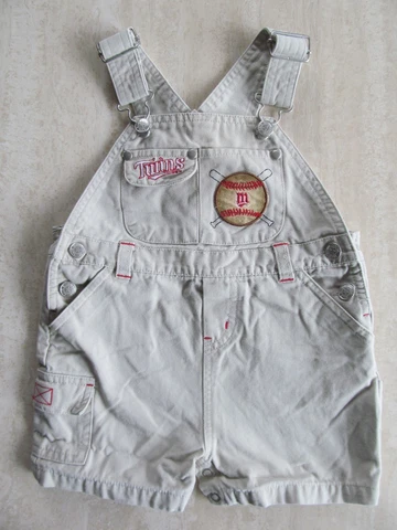 MLB MINNESOTA TWINS Baseball 1-Pc Baby Boy Sz 12M Beige Bib Overall Shorts EUC! Cover