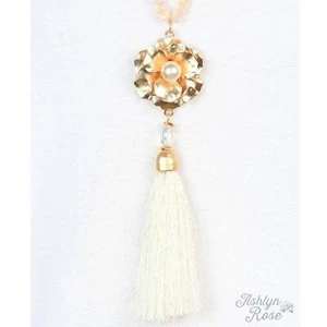 Shimmering Daisy Tassel Necklace Pink White Gold - Picture 1 of 1