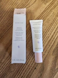 Mary Kay BEIGE 304 Medium Coverage Foundation 355700 Normal to Oily New In Box - Picture 1 of 3