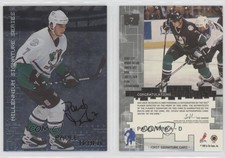 1999-00 ITG Be A Player Millennium Signature Series Auto Pavel Trnka #7 Auto