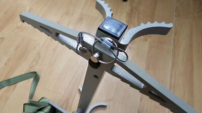 Climbing Sticks, 17 Lightweight Aluminium Hunting Climbing Sticks W/Silent Tree - Image 1 of 4