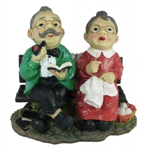 Oma und Opa auf Bank | Oma und Opa Figuren | Geschenk für Oma und Opa Deko - Bild 1 von 6