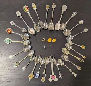 Vintage Souvenir Spoons Lot of 25 - Picture 1 of 8