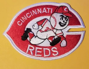 Cinncinnati Reds MLB Embroidered Sports Patch approx 2.5X3.75" - Picture 1 of 2