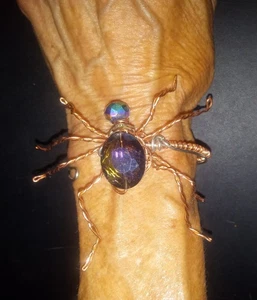 Pulsera de Halloween araña de alambre de cobre hecha a mano - Imagen 1 de 4