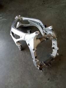 2000 1998-2002 Yamaha YZF-R6 YZFR6 Main Straight Chassis Frame BOS - Picture 1 of 9