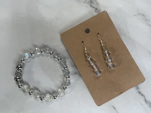 Handgefertigte Perlen zierliche Ohrhänger und Armband Set klar facettiert und Silber - Bild 1 von 6