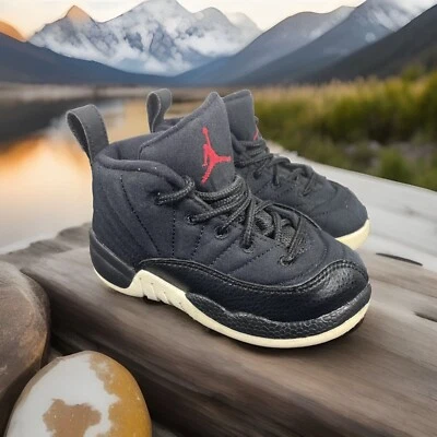 🔥 Nike • Air Jordan Retro 12 850000-004 Niño Pequeño Negro/Blanco Tenis Zapatos Talla 8C Foto 1 de 4