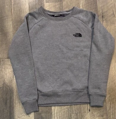 Sudadera gris cuello redondo North Face para mujer talla mediana Foto 1 de 4