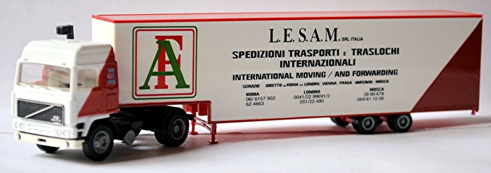 Herpa 142106 HO Volvo L.E.S.A.M International Moving Semi Truck
