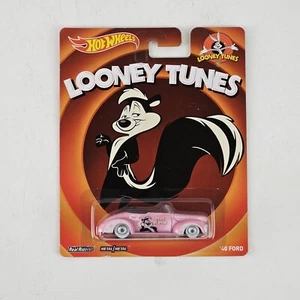 Hot Wheels Looney Tunes '40 Ford 1:64 scale 2013 - Picture 1 of 6