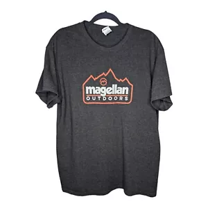 Magellan Outdoors T-Shirt Herren Größe Large grau delta kurzarm dunkle Grafik - Bild 1 von 7