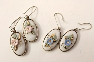 2 pair of Vintage Ukrainian Ceramic Flower Earrings - Ukraine jewelry - Picture 1 of 14