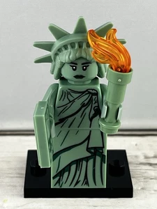Statue Of Liberty Lego Figure - Picture 1 of 6