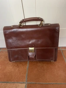VALIGETTA MULTITASCHE VINTAGE PELLE MARRONE CHIARO OTTIME CONDIZIONI - Foto 1 di 5