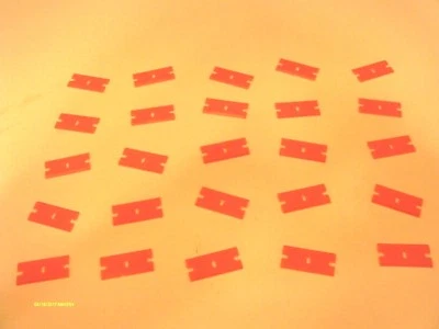 25 Pieces Double Edge Plastic Razor Blades - Remove Bugs Pinstripe Decal Residue - Image 1 of 4