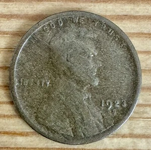 1923 S Lincoln “Wheatie” 1 Cent Coin, USA, G-4 (VG, Cuts) - Picture 1 of 4