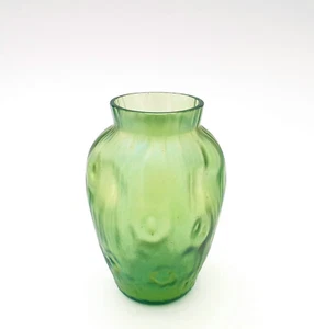 Jugendstil - Vase, grünes Astglas. Lötz, um 1900. - Picture 1 of 4