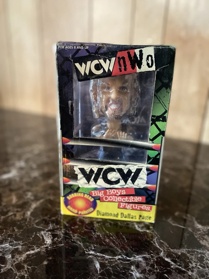 1998 WCW nWO 钻石达拉斯页面摔跤摇头公仔 — 第 1/4 张图片
