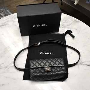 Chanel Uniform Black Quilted Caviar Leather 2.55 Reissue Waist Belt Bag Women's - Picture 1 of 16