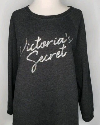 Suéter Victoria’s Secret Talla Pequeña Gris Lentejuelas Logo Slouchy Y2K Glam Gran Tamaño Foto 1 de 4