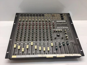Mezclador de sonido en vivo integrado compacto de 12 canales Mackie CFX-12 - Imagen 1 de 4